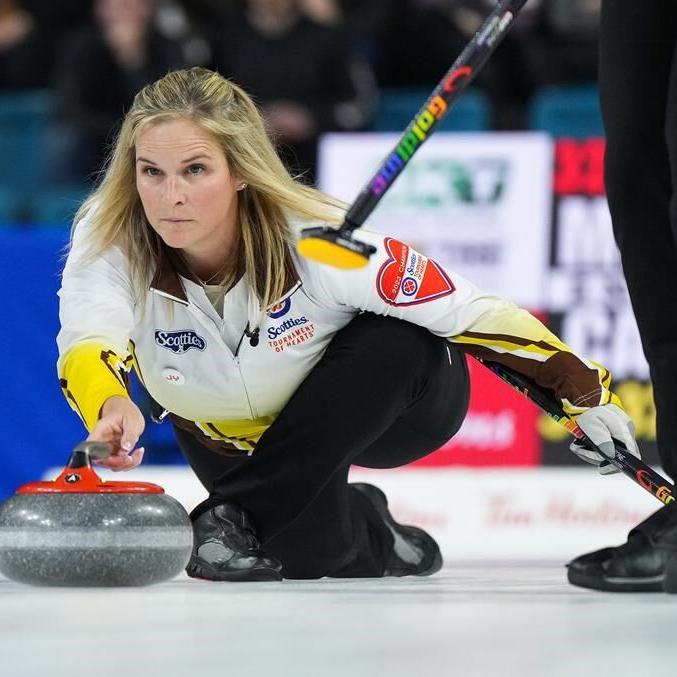Decorated ºÃÉ«tv curler Jennifer Jones to retire from women's team curling